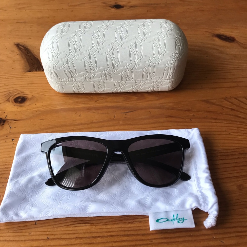 Women’s Oakley Moonlighter Sunglasses